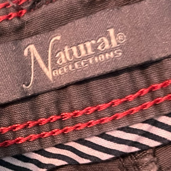 Cargo shorts - Picture 3 of 3